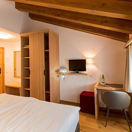 Hotel Saluver Челерина Экстерьер фото
